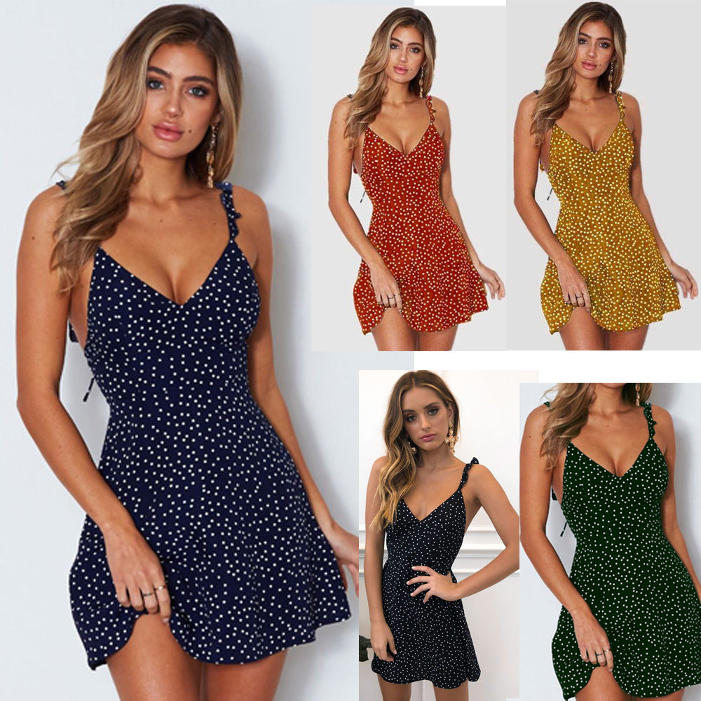 Vestido de verano con tirantes y estampado de lunares – Moda fresca y femenina