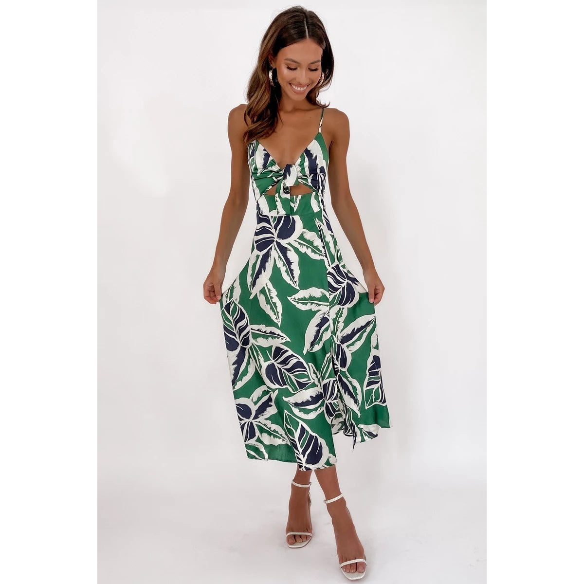 Vestido de Mujer con Escote Anudado y Tirantes – Toque Dulce y Femenino