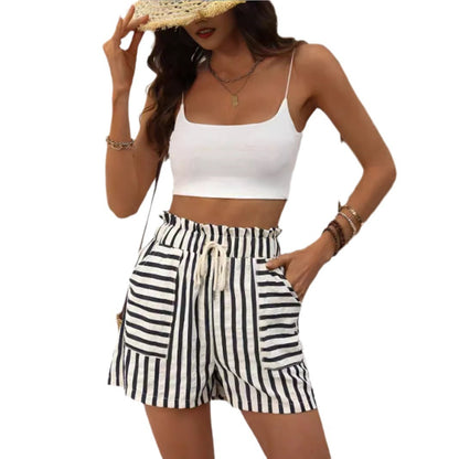 Short rayé avec taille élastique froncée et cordon de serrage réglable